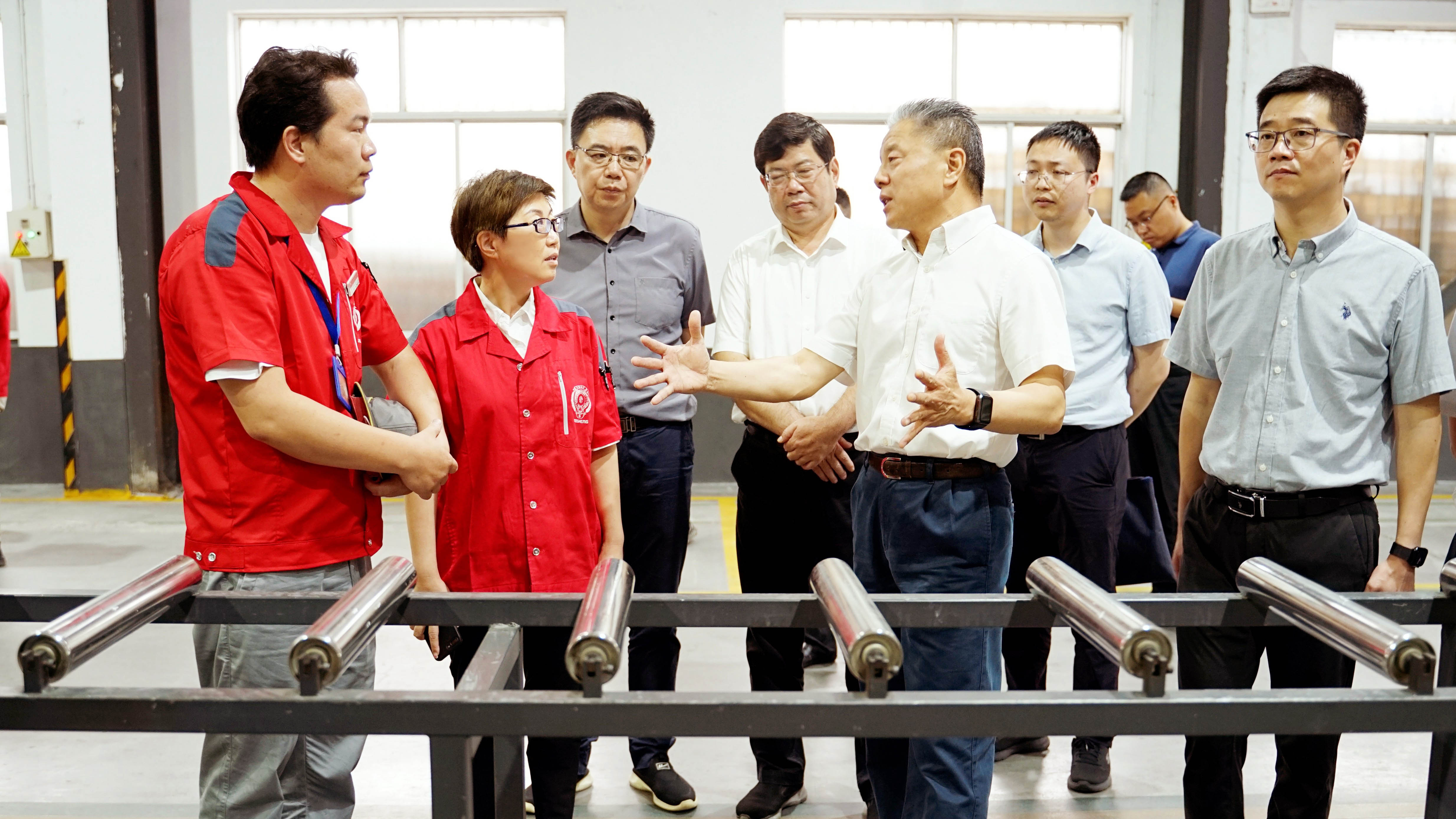 Yang Zhiping, Deputy Director of the Standing Committee of the Suzhou Municipal Peoples Congress, visited and investigated Ausheng Technology