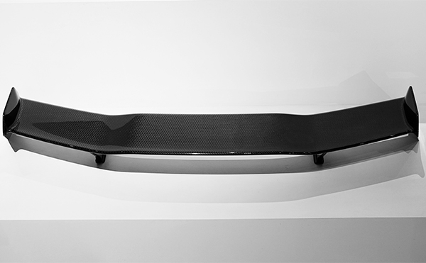 泰安碳纤维汽车尾翼